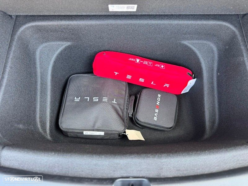 Tesla Model Y RWD - 52