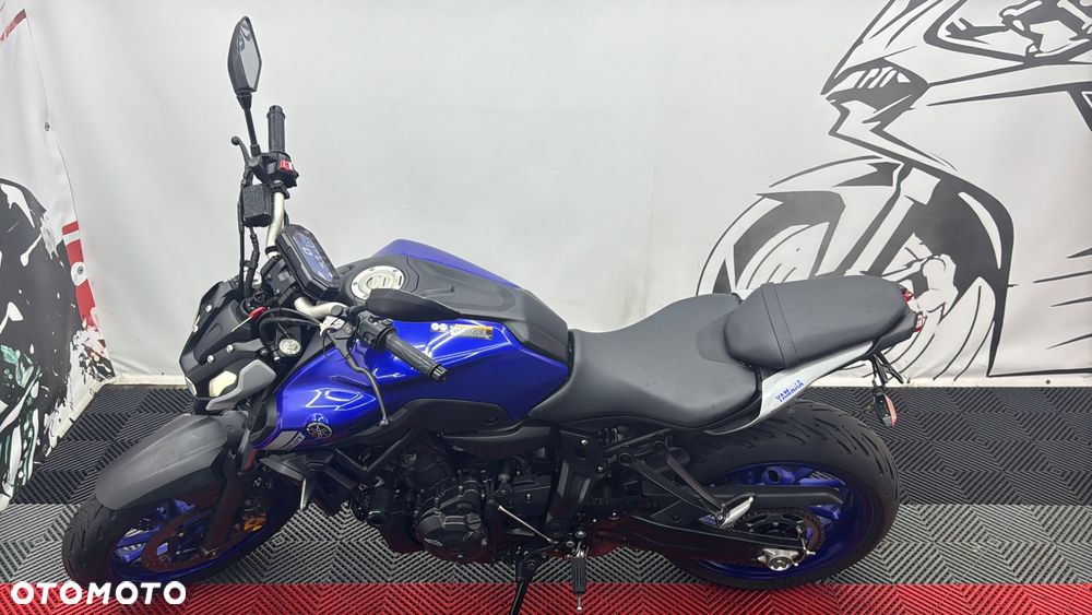 Yamaha MT - 7