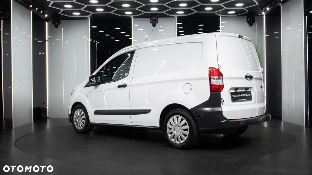 Ford Transit Courier - 6
