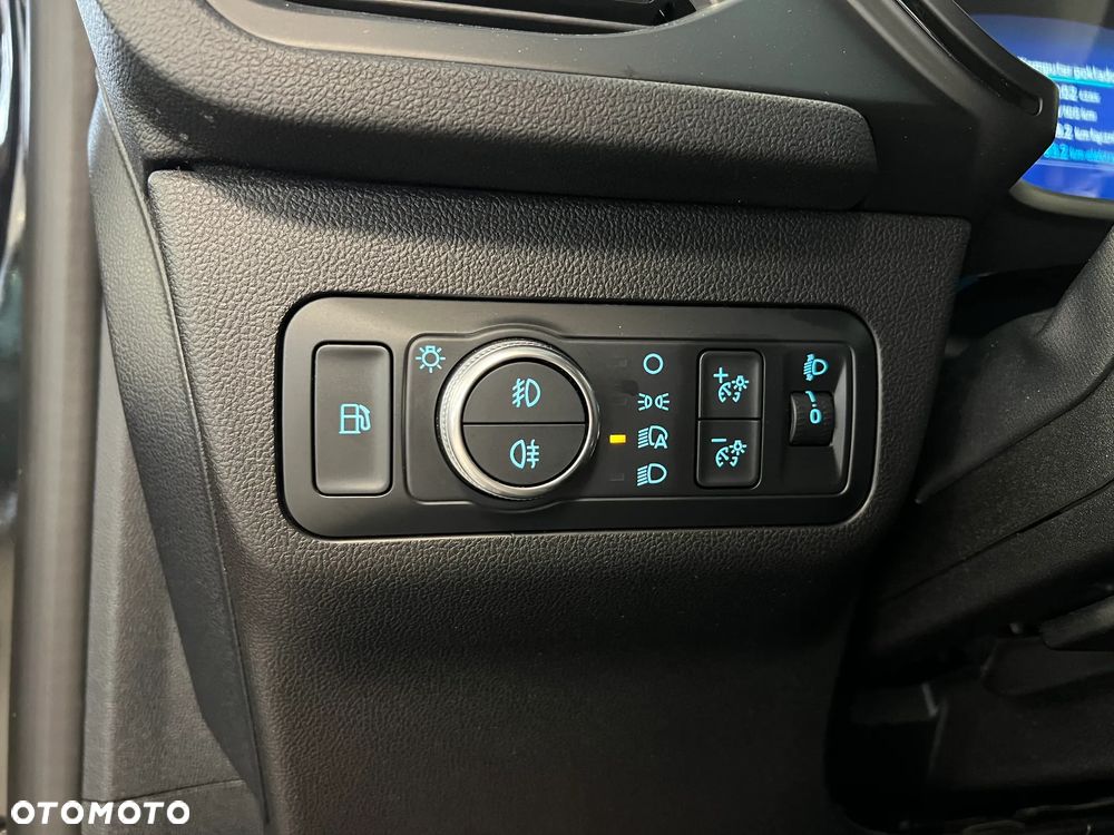 Ford Kuga 2.5P PHEV FWD ST-Line - 24