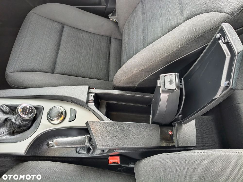 BMW Seria 5 - 24