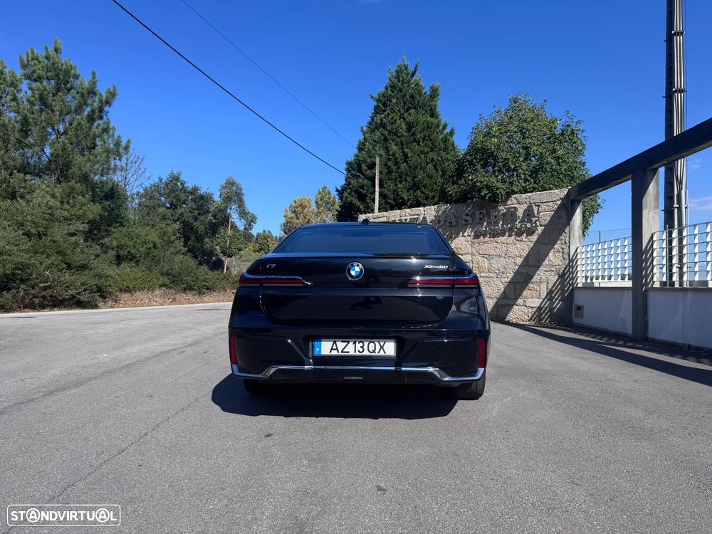 BMW i7 xDrive60 Pack Desportivo M Pro - 9