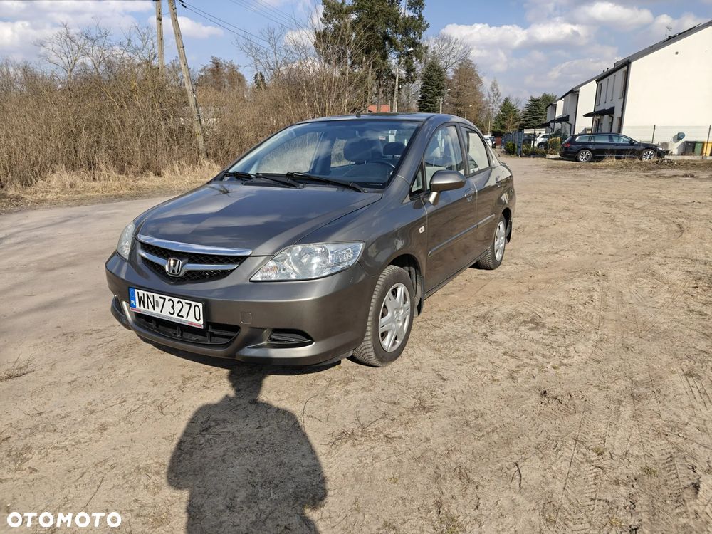 Honda City 1.4 Comfort - 1