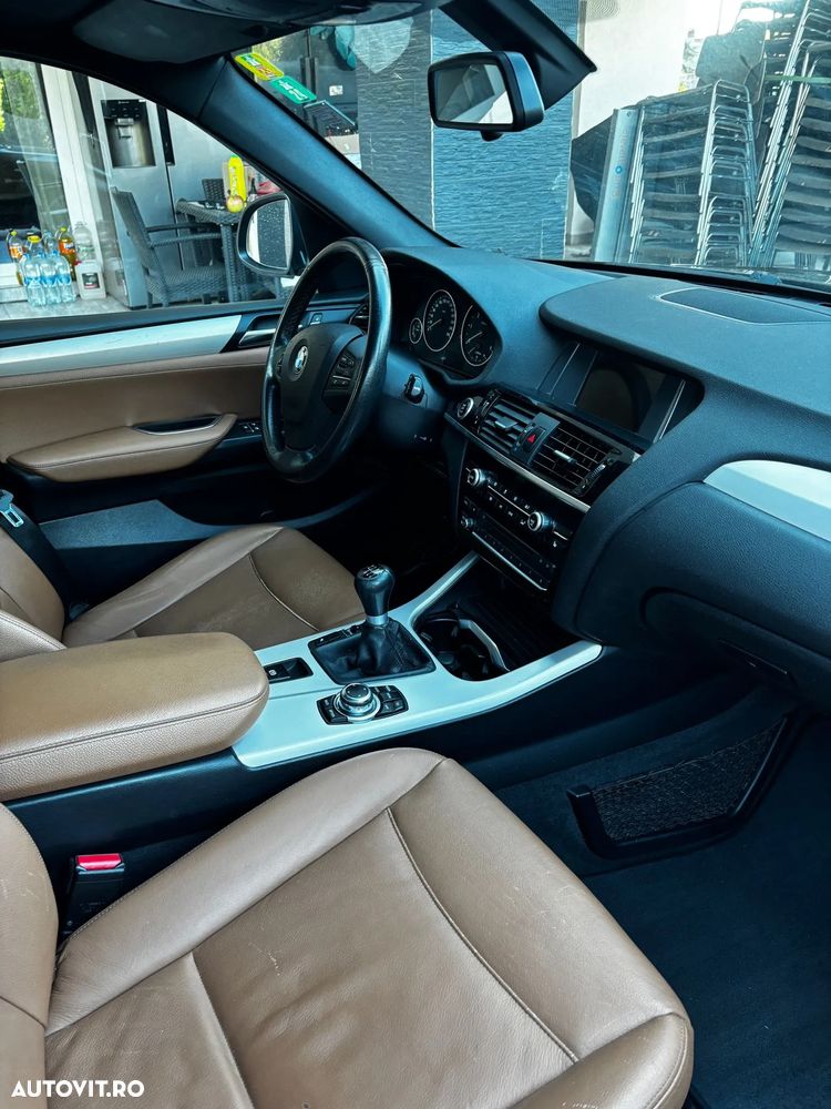 BMW X3 sDrive18d Luxury Line - 11