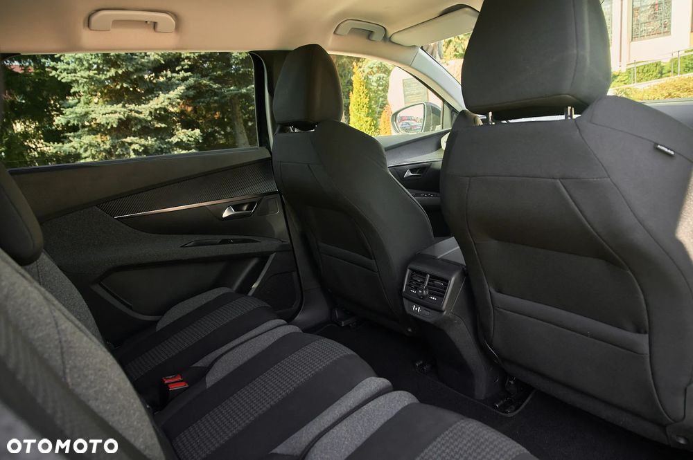 Peugeot 5008 1.5 BlueHDi GT S&S EAT8 - 32