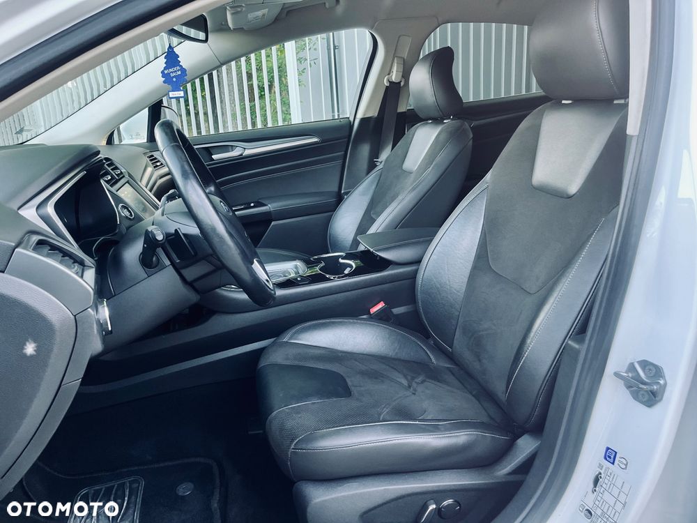 Ford Mondeo 2.0 TDCi Titanium 4WD PowerShift - 18