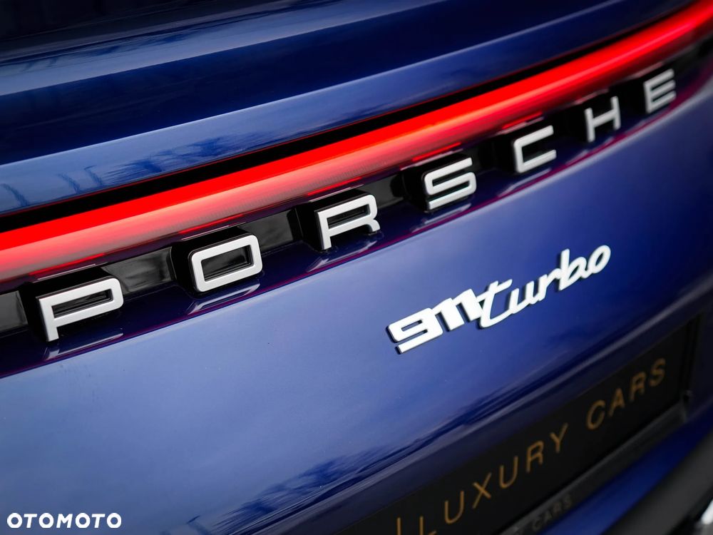 Porsche 911 Turbo - 12