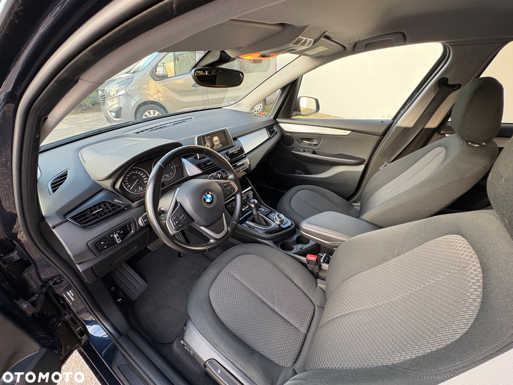 BMW Seria 2 218i Active Tourer - 11