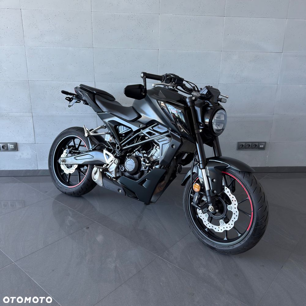 Honda CB - 1