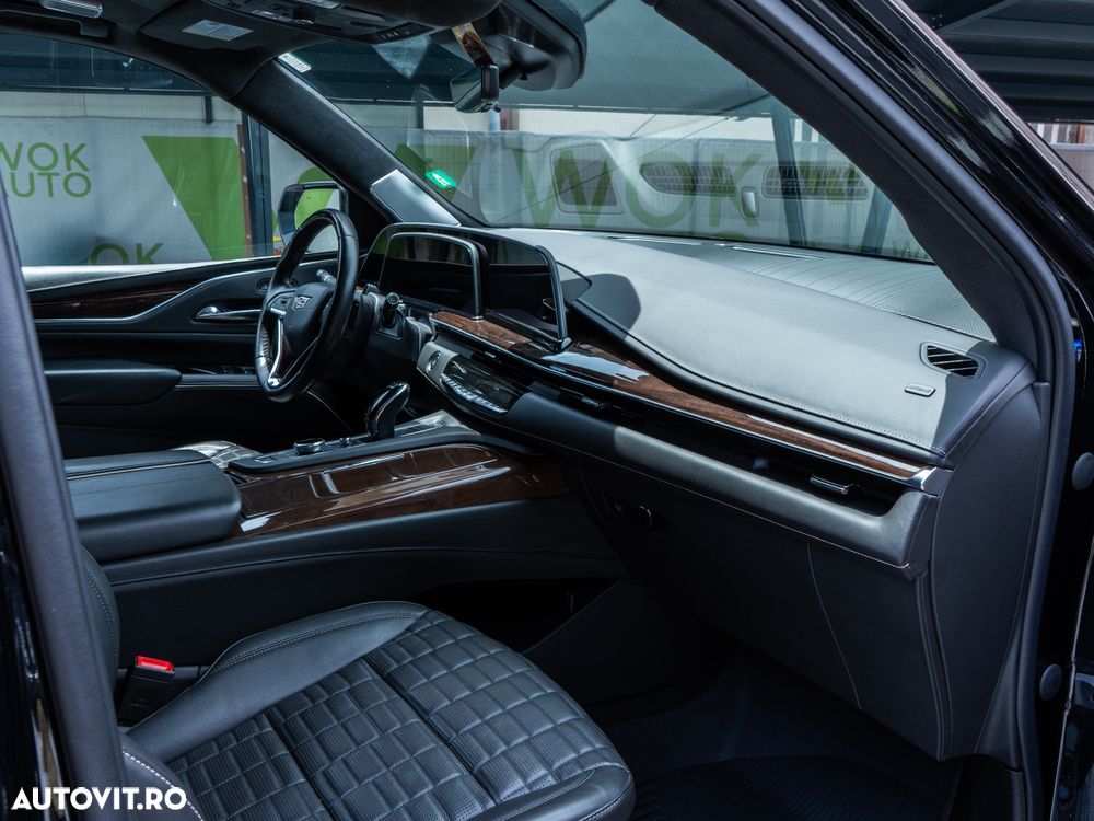 Cadillac Escalade - 28