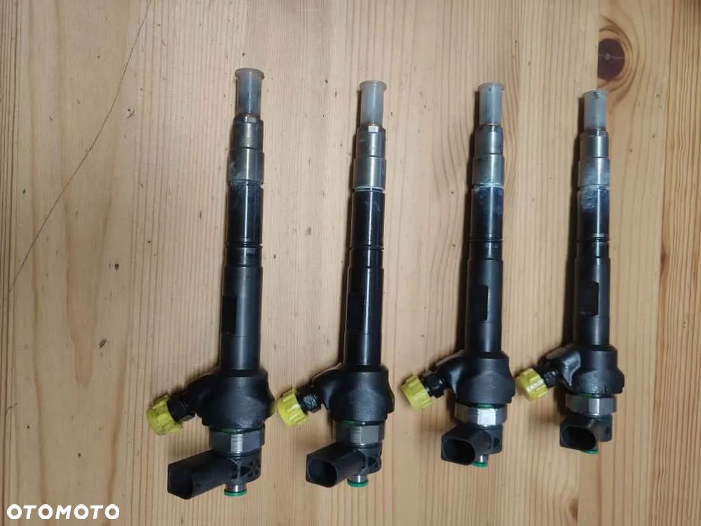 WTRYSKIWACZ 0445110369 REGENROWNY - 5