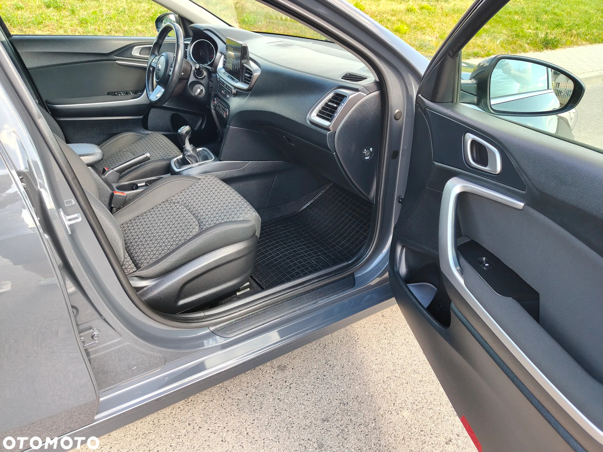 Kia Ceed 1.4 T-GDI L Business Line - 34
