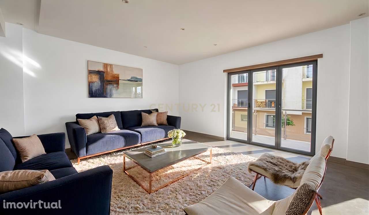 Apartamento T3 com Duas Varandas e Arrecadação, no Pinhal Novo - Grande imagem: 2/39