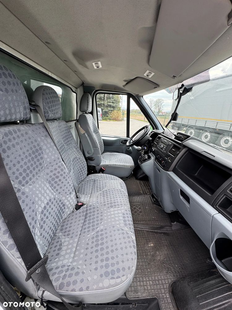 Ford Transit - 27