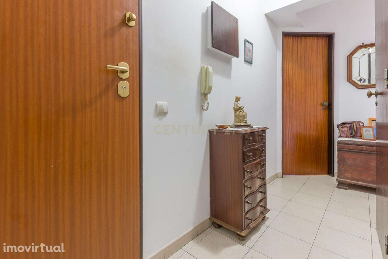 Apartamento T3 em Amora, Seixal - Oportunidade Única! - Grande imagem: 4/20