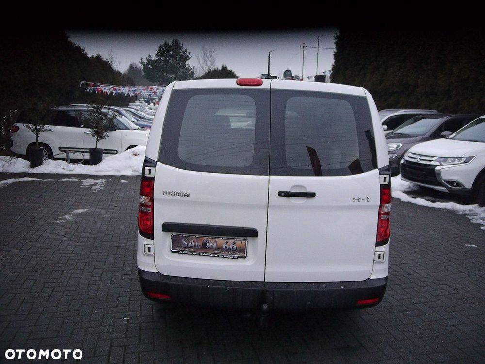 Hyundai H-1 - 14