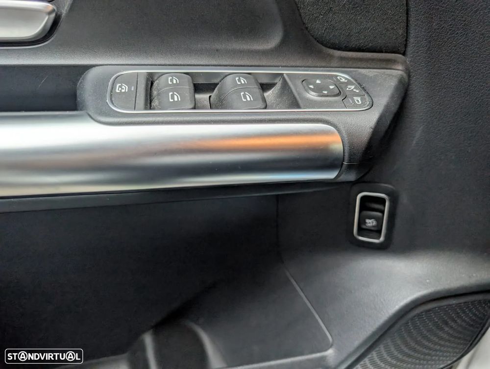 Mercedes-Benz EQA 250+ AMG Line - 12