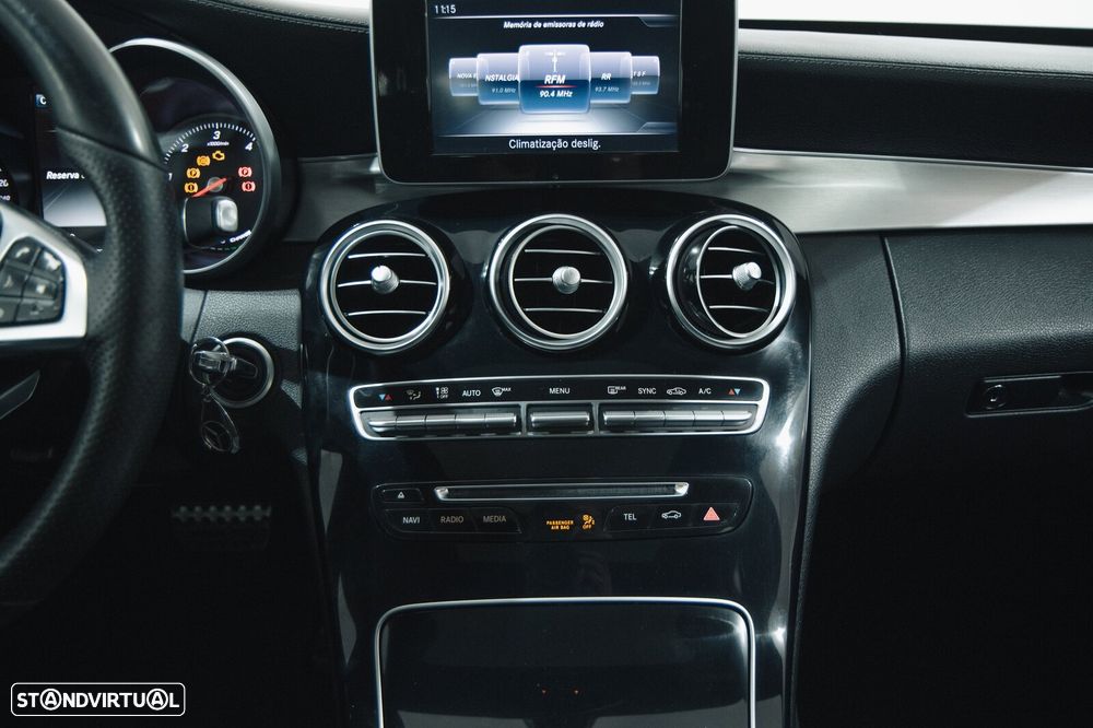 Mercedes-Benz C 300 BlueTEC Hybrid AMG Line - 9