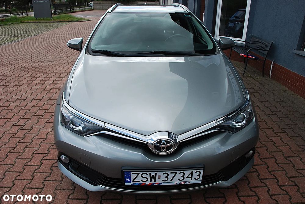 Toyota Auris 1.6 D-4D Edition-S - 1