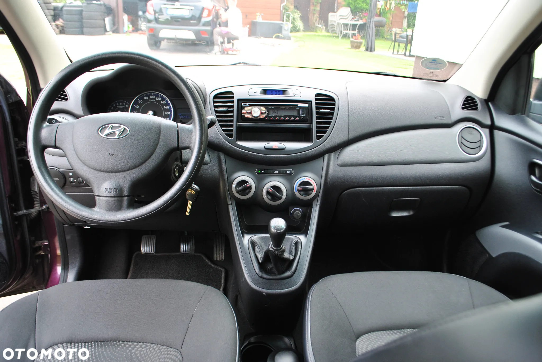 Hyundai i10 1.1 FIFA WM Edition - 14