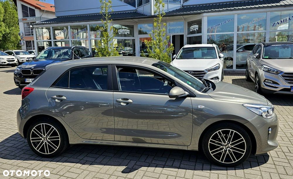 Kia Rio 1.0 T-GDI 100 Dream-Team Edition - 4