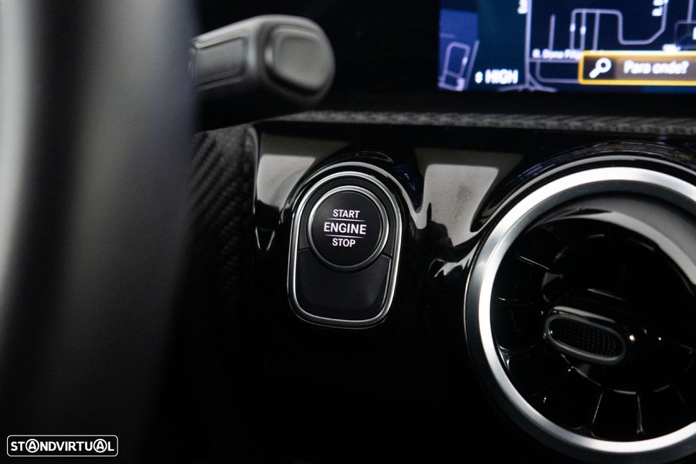 Mercedes-Benz CLA 250 e Shooting Brake Progressive - 25