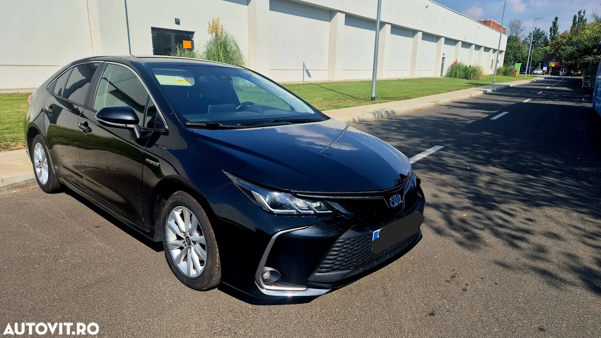 Toyota Corolla Sedan 1.8 HSD Business - 1