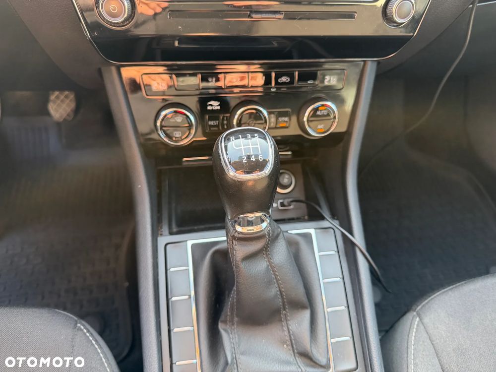 Skoda Superb 1.6 TDI Active - 19