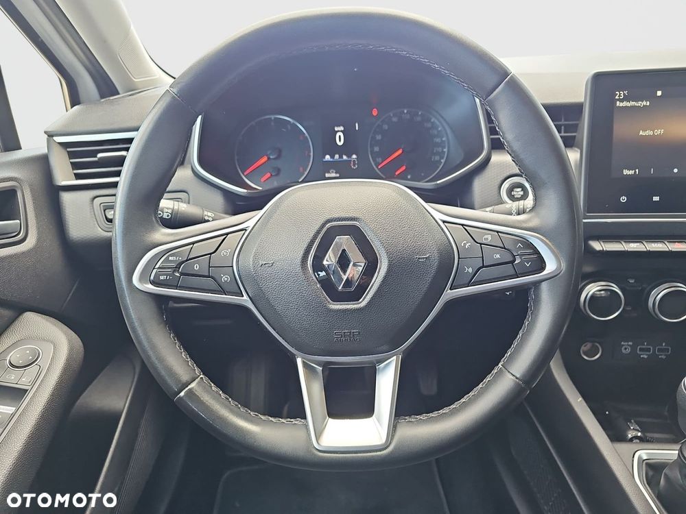 Renault Clio - 21