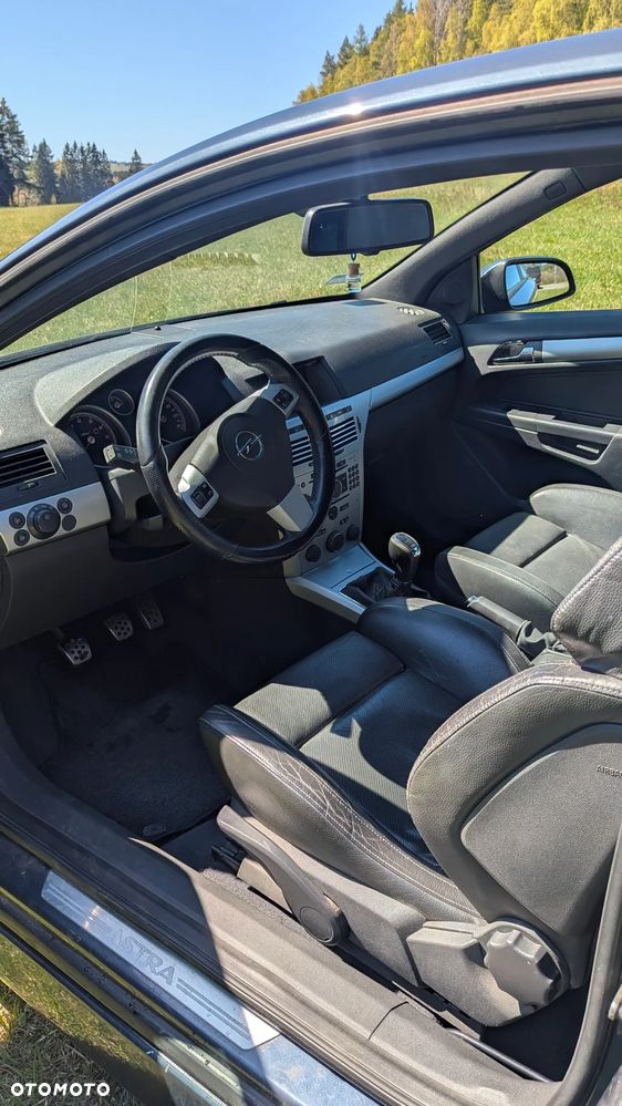 Opel Astra 1.6 T Sport - 10