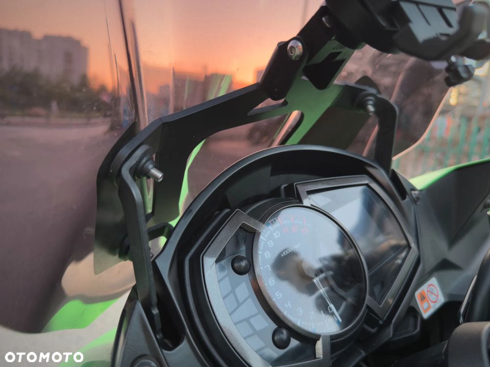 Kawasaki Ninja 1000 SX - 4