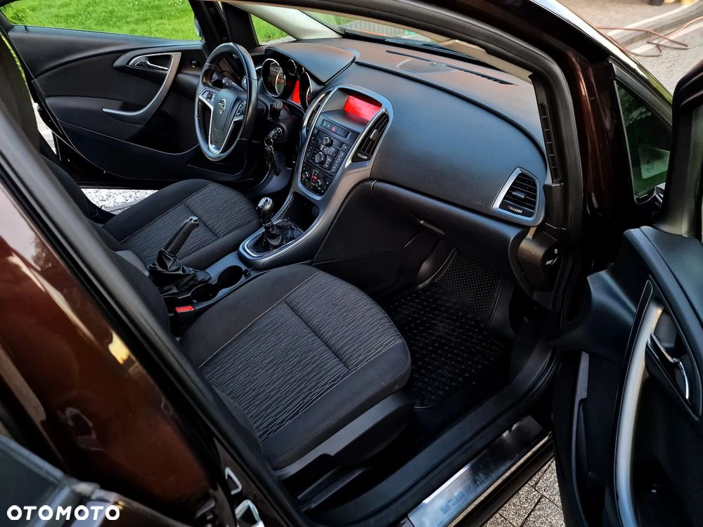 Opel Astra 1.4 T Enjoy S&S - 14