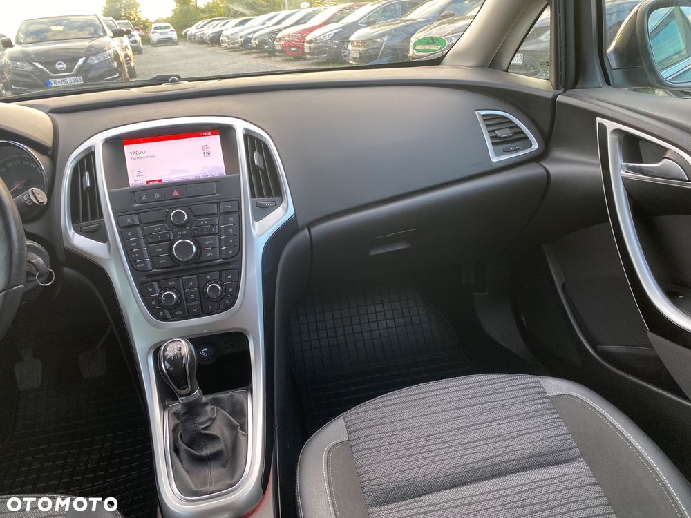 Opel Astra 1.4 Turbo Color Edition - 32