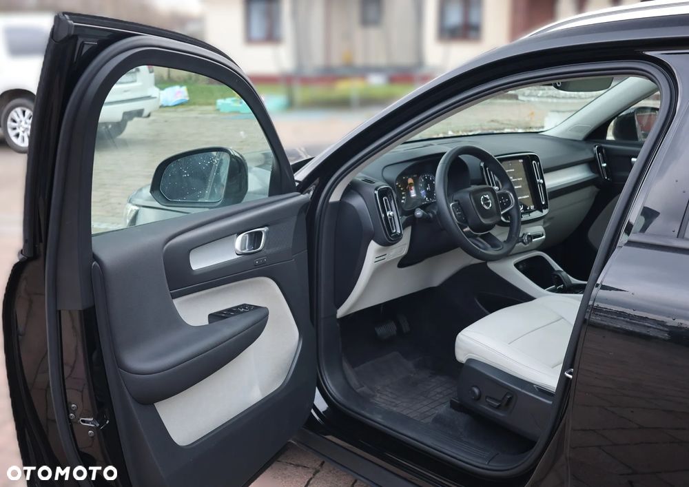 Volvo XC 40 T5 AWD Momentum - 10