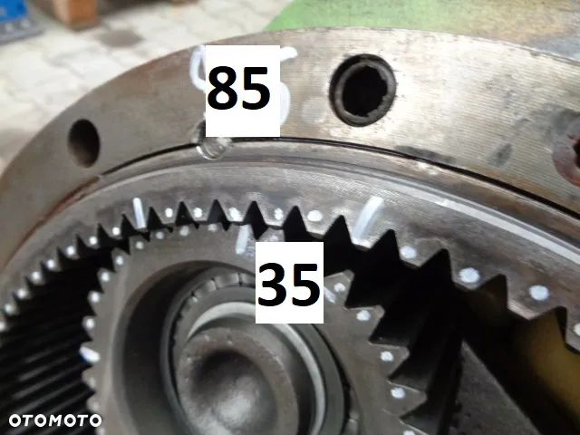 Zwolnica układ planetarny obudowa John Deere 6100 - 8