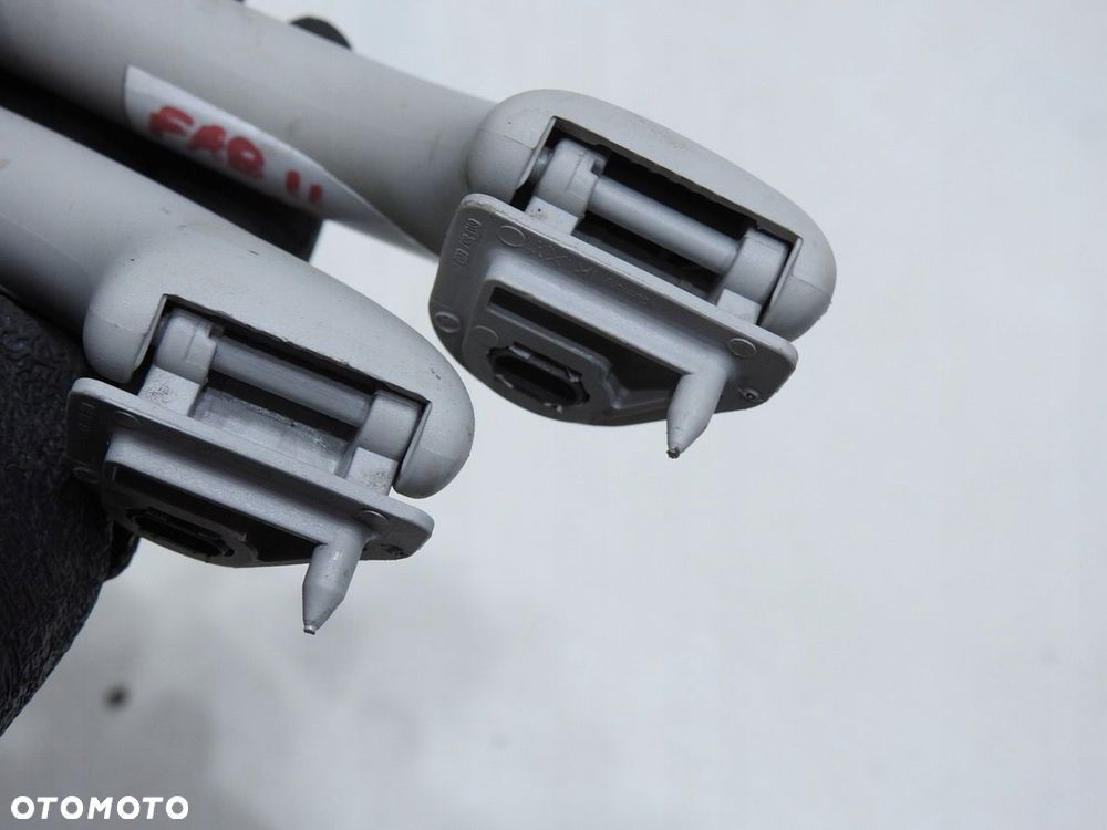 RĄCZKA UCHWYT PODSUFITKI PRZÓD SKODA FABIA II - 6