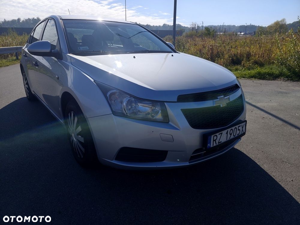 Chevrolet Cruze 1.6 LT - 4