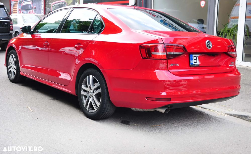 Volkswagen Jetta 1.2 TSI Comfortline - 5
