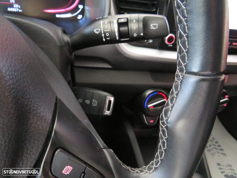 Kia Stonic 1.2 MPi Dynamic - 23