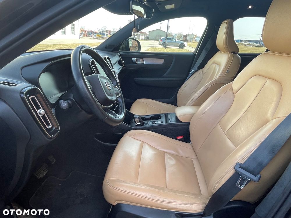Volvo XC 40 T5 AWD Geartronic Momentum - 16