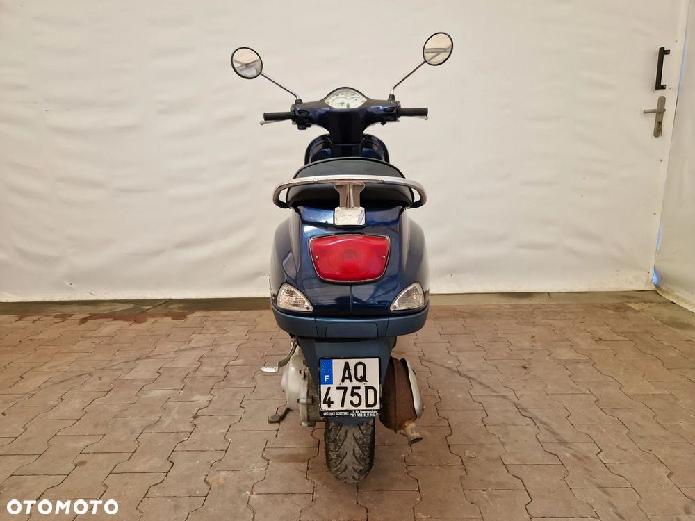 Piaggio Vespa - 11