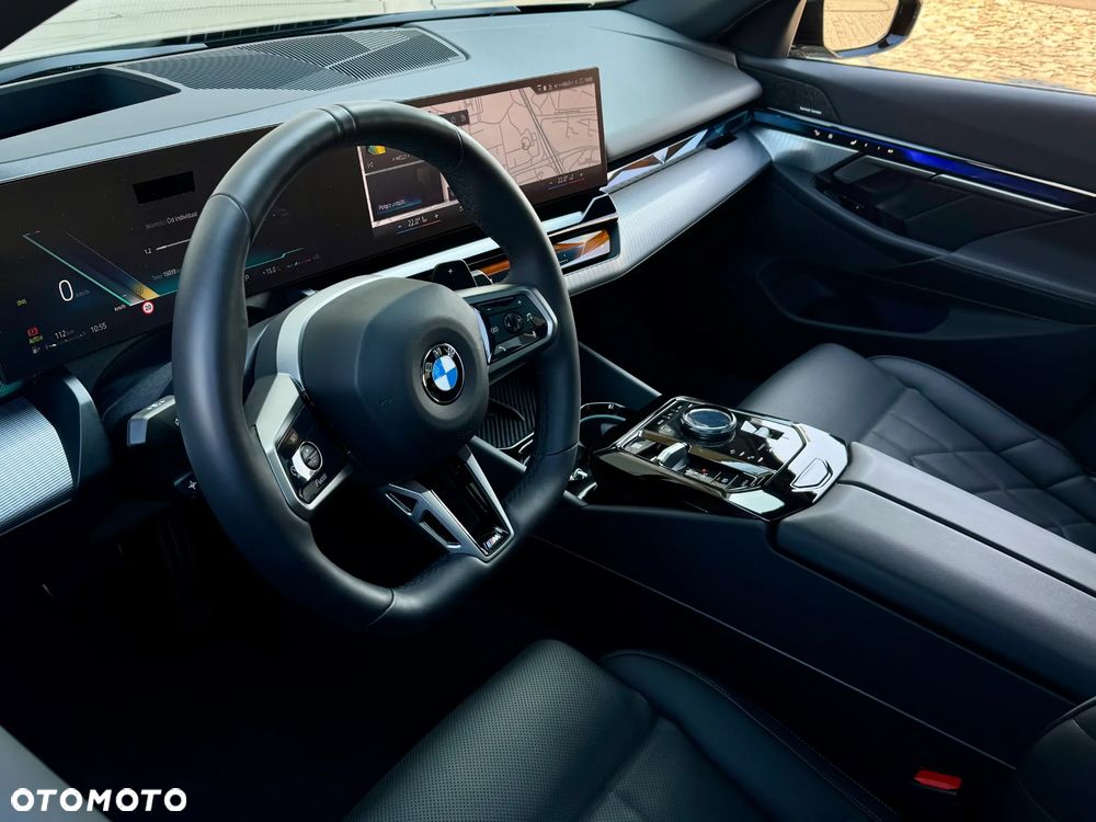 BMW Seria 5 540d xDrive mHEV M Sport - 29