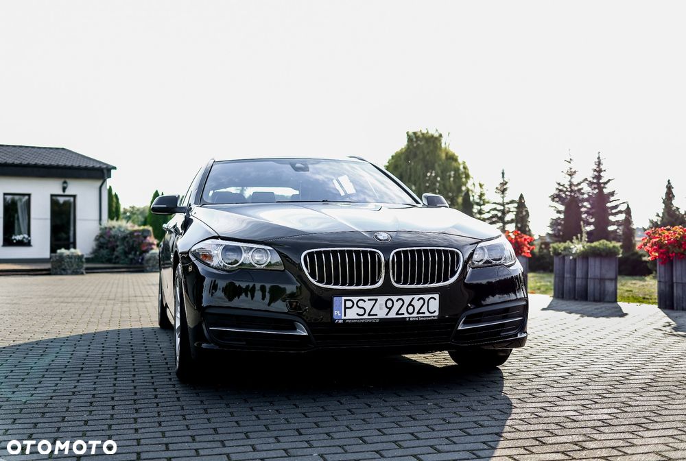 BMW Seria 5 530d xDrive - 15