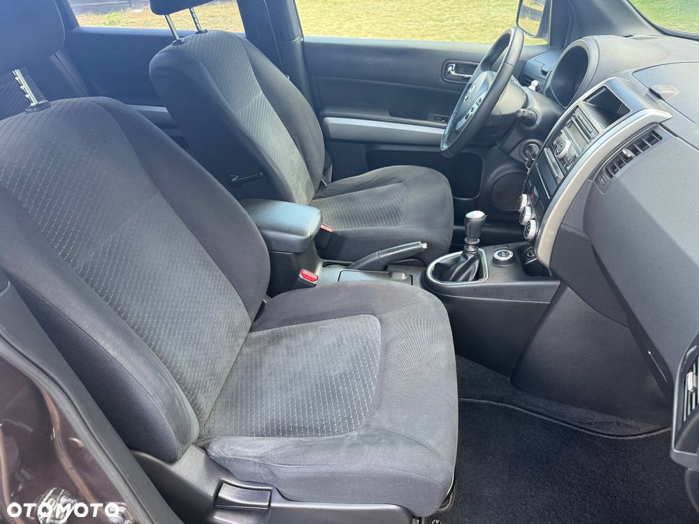 Nissan X-Trail 2.0 dCi XE - 10