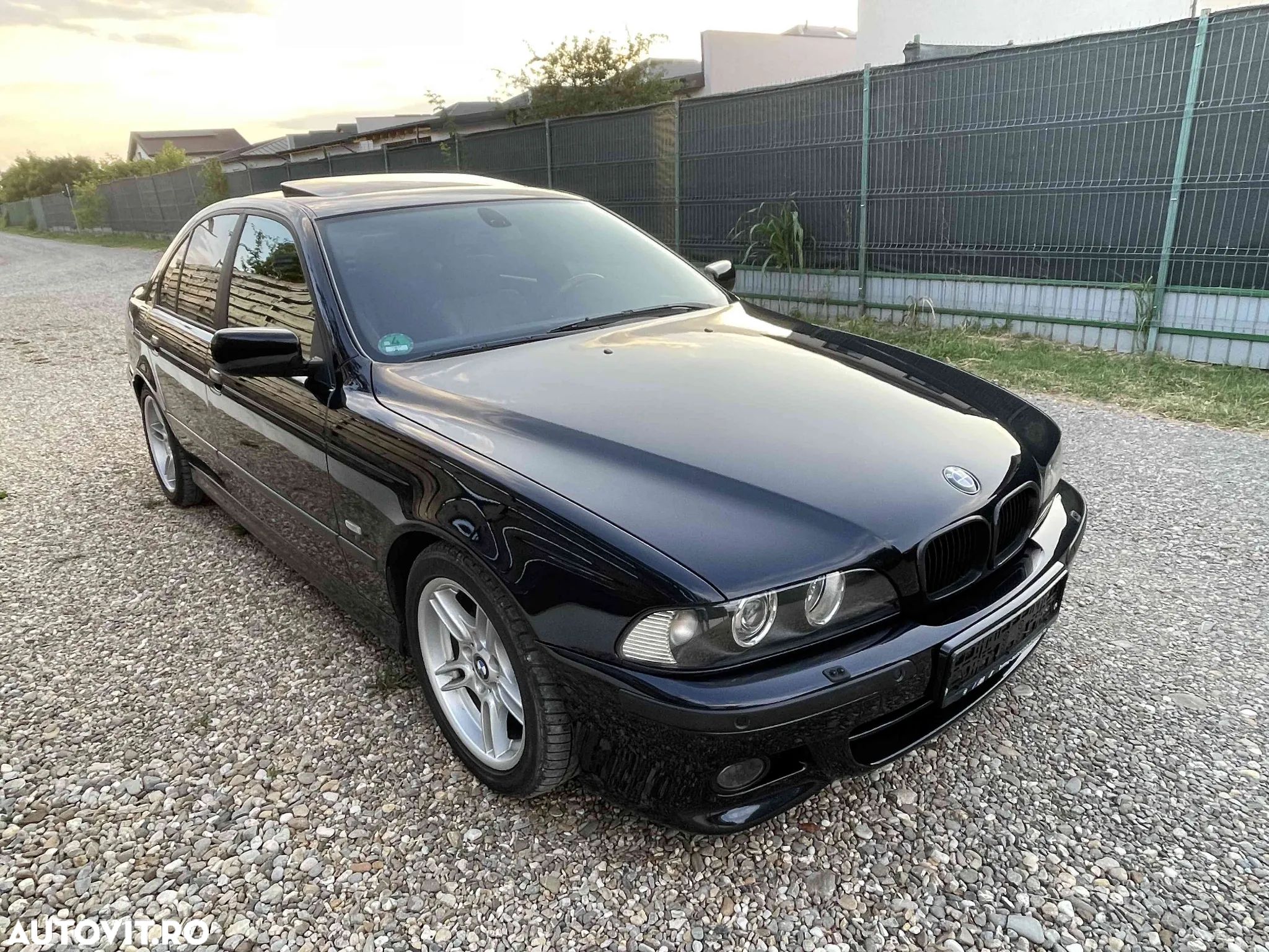 BMW Seria 5 520i - 1
