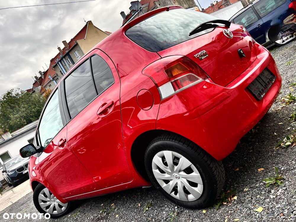 Toyota Yaris 1.33 VVT-i Executive - 7