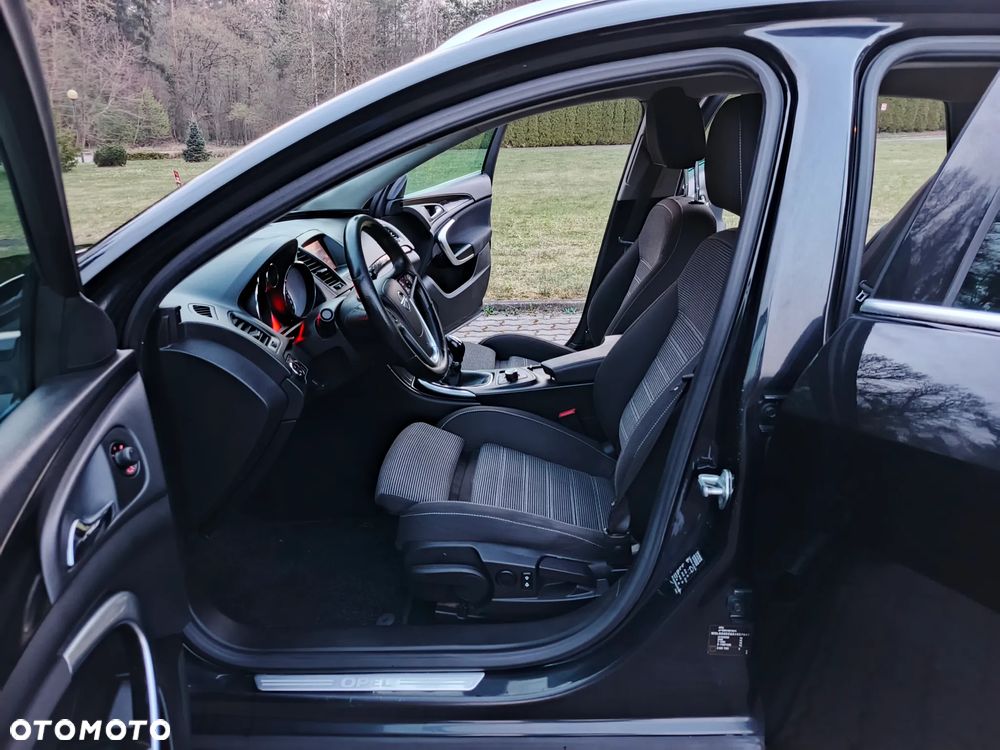 Opel Insignia 1.8 Sport - 12