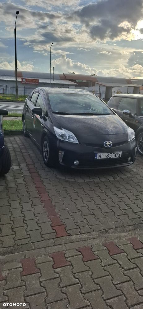 Toyota Prius 1.8 HSD Premium - 2