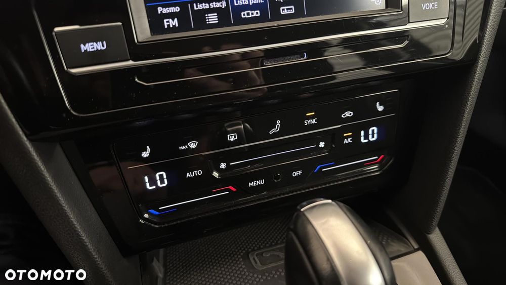 Volkswagen Passat Variant 2.0 TDI SCR Business DSG - 20