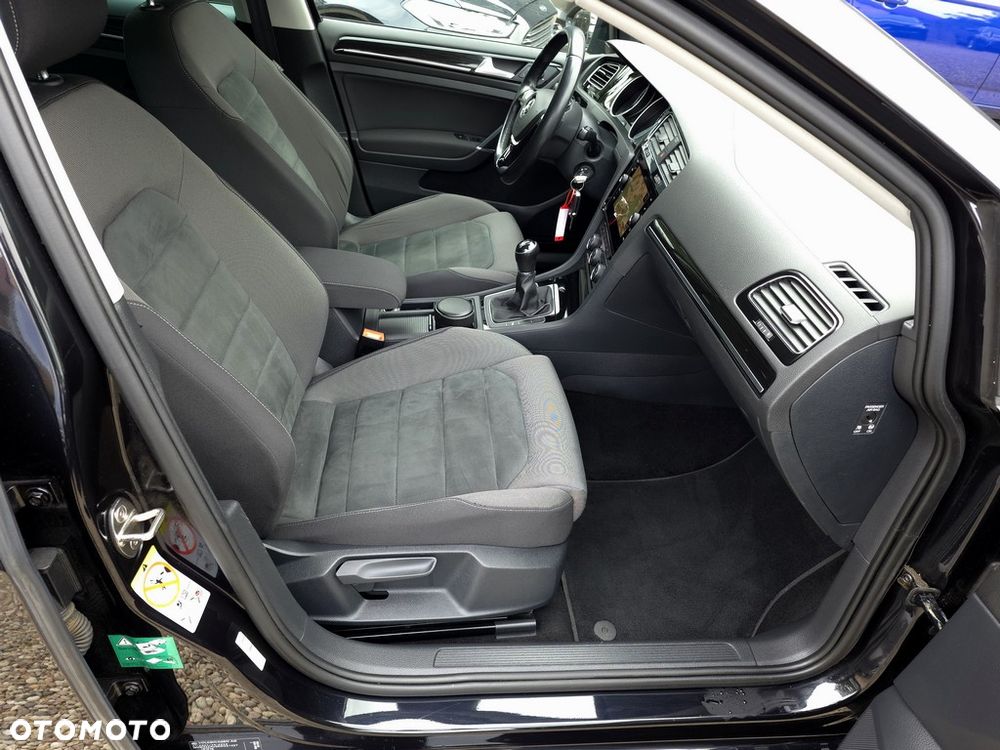 Volkswagen Golf - 7